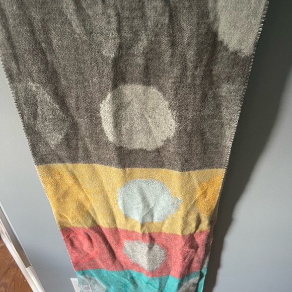 Cashmere-like scarf - Picture 3 of 5